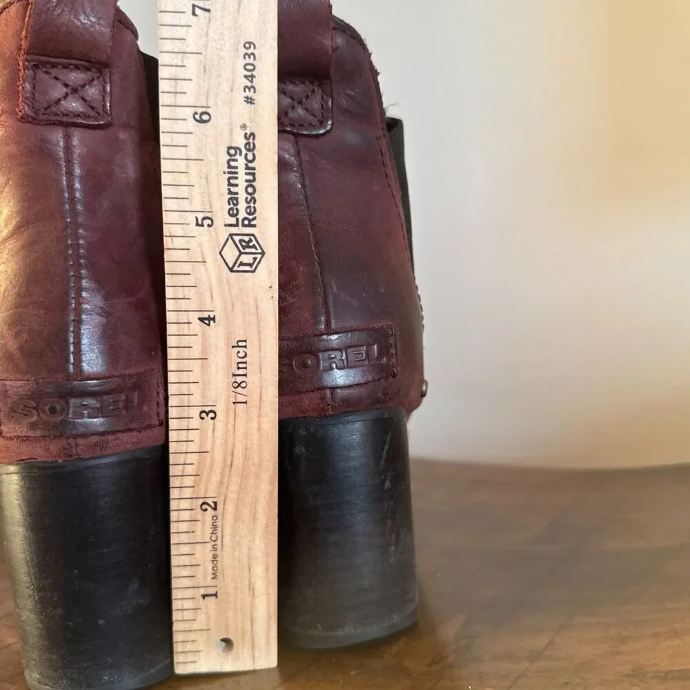 Sorel Burgundy Leather Combat Ankle Boots Women's 8 Casual Rugged